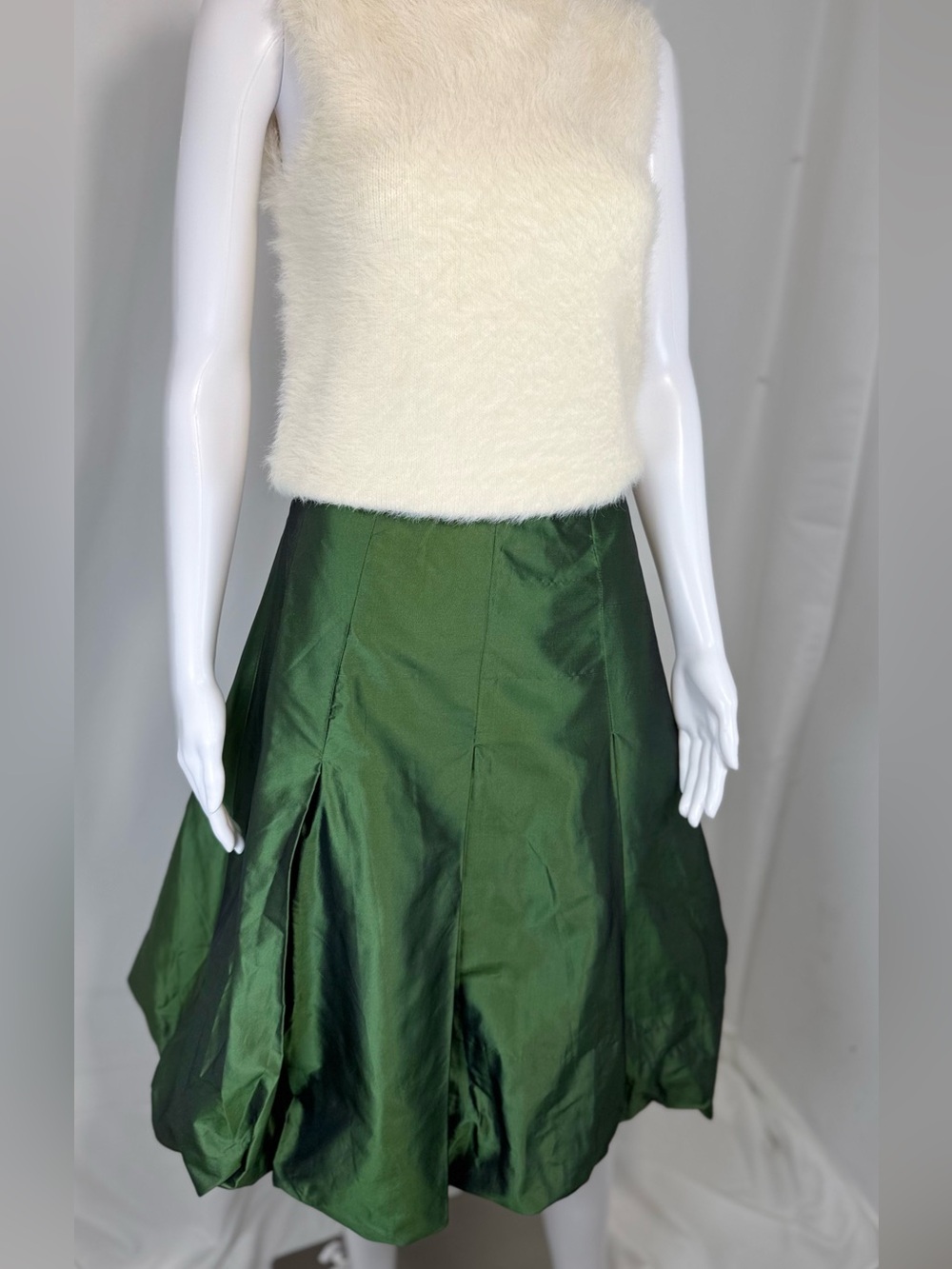 Mirabelle Paris New York 100% Silk Emerald Green A-Line Midi Skirt | Size 10